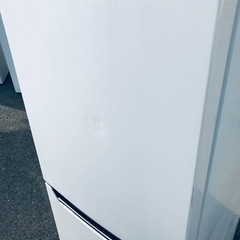 ①ET2428番⭐️Hisense2ドア冷凍冷蔵庫⭐️2020年式