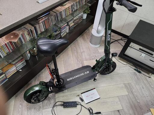 ブレイズ　電動スクーター　折り畳み