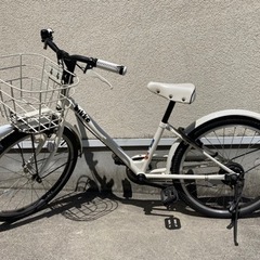 キッズ自転車　BIKKE ビッケ白　身長〜140くらい