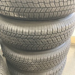 デリカ 未使用 215／70r16 4本