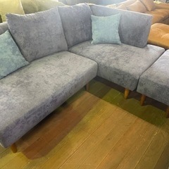 カウチソファー！ブルー人気！