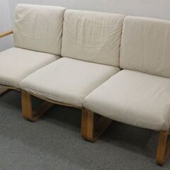 無印良品/MUJI リビングでもダイニングでも使えるソファチェア 3人掛け 肘掛付き 分離可能 ナチュラル   中古家具 店頭引取歓迎 R5638)