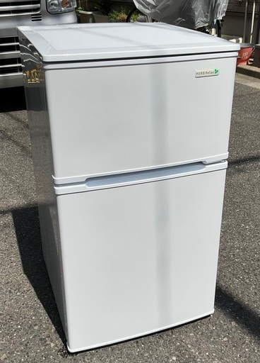【RKGRE-864】特価！YAMADA//90L 2ドア冷凍冷蔵庫/YRZ-C09B1/中古品/2018年製/当社より近隣無料配達！