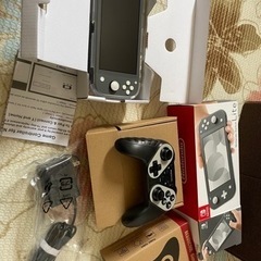 中古美品 Nintendo Switch Lite ニンテンドー...