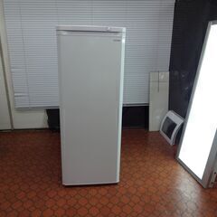 G:010680 冷凍庫（前開き）175L 2021年 アイリスオーヤマ