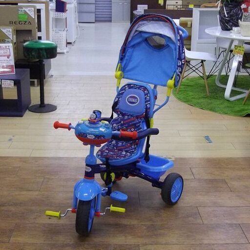 子供用三輪車 きかんしゃトーマス三輪車プラス ブルー系 サンシェード付き かじとり棒付き メロディ トーマスマスコット 札幌 厚別店 子供用三輪車 きかんしゃトーマス三輪車プラス ブルー系 サンシェード
