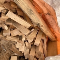【ネット決済】建築木材の木端、薪用木材