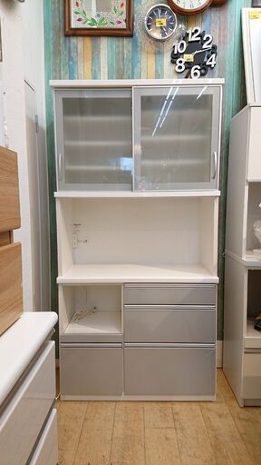 松田家具 IDC大塚家具 キッチンボード ツートンカラー ホワイト×シルバー スライドガラス扉 鏡面 ソフトクローズ付き レンジボード 食器棚■横幅100cm×奥行45cm×高さ198cm■近隣配送無料 買取帝国 朝霞店