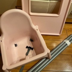 【ネット決済】IKEAベビーハイチェア　ピンク