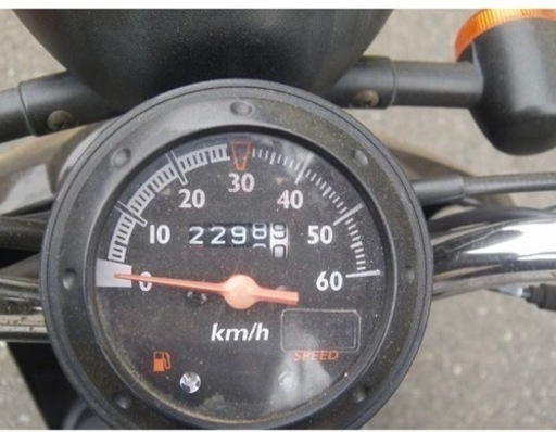 商談中 HONDA トゥデイAF61 シート張替え、オイル交換、ハンドル