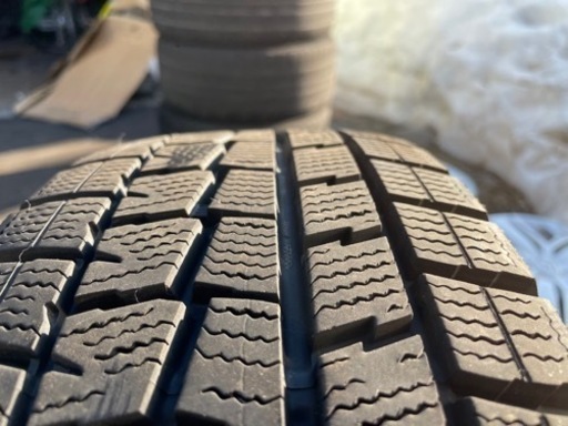 DUNLOP スチールホイール&スタッドレスタイヤセット 175/65R15 − 北海道