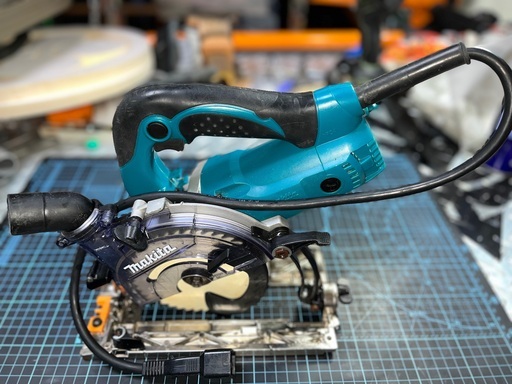 マキタ【KS5200FX 防じんマルノコ】125mm
