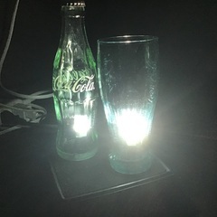 コカコーラの空瓶とグラスの卓上ライト　リメイク品