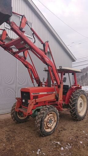 今年度最終価格トラクター YM7000 フロントローダー 4WD