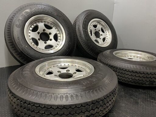 タイヤ走行短め【GOODYEAR FLEXSTEEL 7.00R15 8PR】夏タイヤ【P.T.H 15インチ 7J6HPCD139.7-13】2018年製 ランクル40等　(VTD568)クレジットカード QRコード決済可能