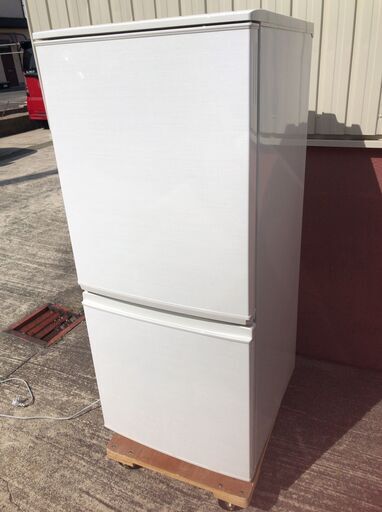 4年保証』 SJ-D14C-W SHARP/シャープ 冷凍冷蔵庫 J04004 137Ｌ2017年製 ...