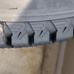 (美品)ブリジストン  BLIZZAK  175  80R  15  スタッドレスタイヤ