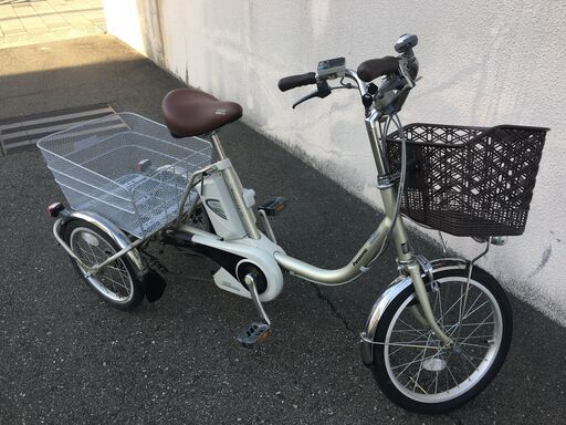 地域限定送料無料　パナソニック　カロヤカライフ　13,2AH　三輪車　新基準　チタンシルバー　パスウィズ　アシスタ　神戸市　電動自転車 地域限定送料無料 パナソニック カロヤカライフ 13,2AH 三輪車 新基準