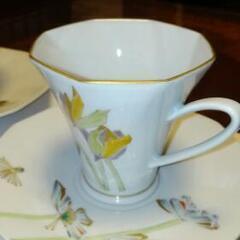 ティーカップ　(特選作家、山岸大成)新品