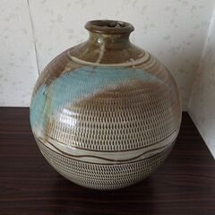 小鹿田焼(おんたやき)　壺　花瓶  独特のいい風合いです