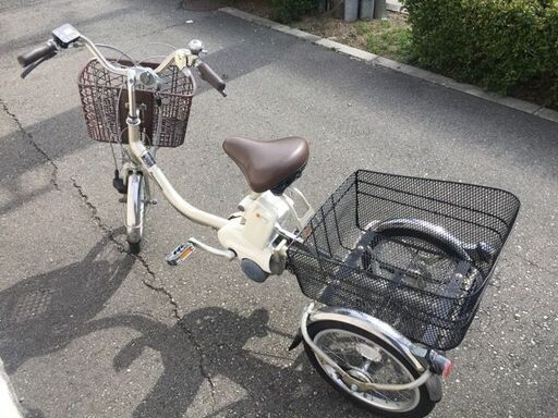 【引取限定／電動アシスト三輪車】ブリヂストン アシスタワゴン/バッテリー新品 地域限定送料無料 バッテリー新品 ブリヂストン アシスタワゴン 三輪車
