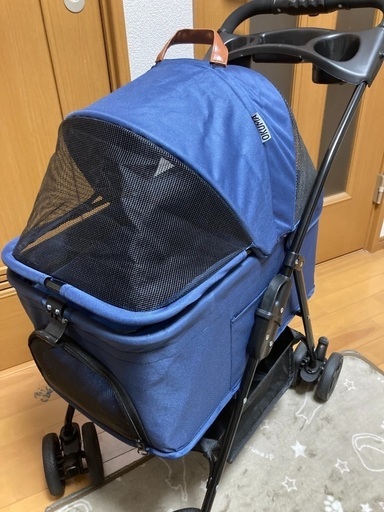 ペットカート。レインカバー付き
