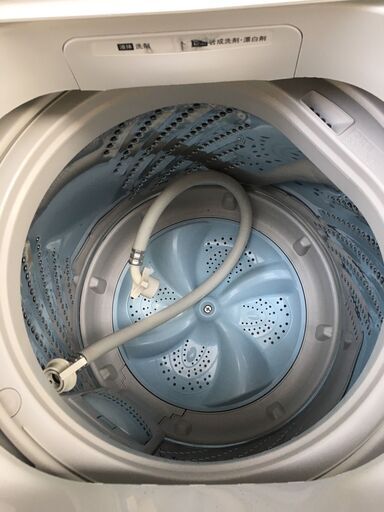 ☆中古 激安！！￥9,800！！Hisense　4.5kg洗濯機　家電　2017年製　HW-E4501型　幅54cmｘ奥行54cmｘ高さ94cm　【BD039】