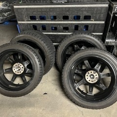 (商談中)更に値下げします！次のシーズンにTRDアルミホイールSARD17インチ、ブリザックVRX