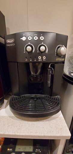 DeLonghi ESAM1000SJ BLACK/全自動コーヒーマシン-