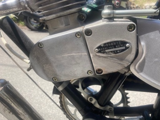 アンティークな自転車　昭和レトロ実用車風　原動機付