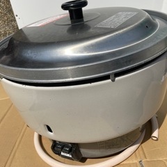 リンナイ Rinnai ガス炊飯器 8L都市ガス RR-40S1 業務用炊飯器 ホース 