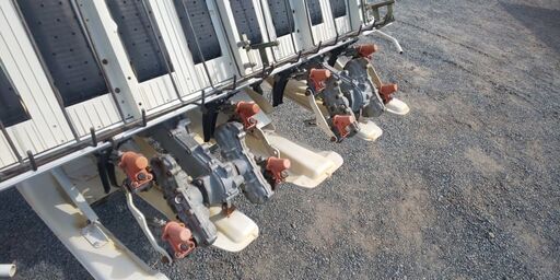 値下げしました。 鹿児島発 クボタ ガソリンエンジン4条植え乗用田植機