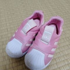 【無料　美品】アディダススニーカー　子供靴ピンク 16センチ