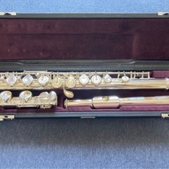 Yamaha YFL-212 Flute [迅速な売却のための価...