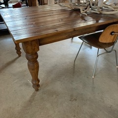 カリフォルニア輸入家具　超大型　ウッドダイニングテーブル