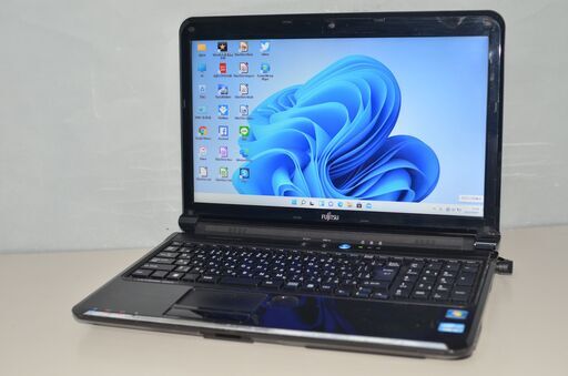 最新Windows11+office 爆速新品SSD256GB 富士通 LIFEBOOK AH56/D i5-2520M/8GB/ブルーレイ/無線内蔵/USB3.0/Webカメラ/便利なソフト多数