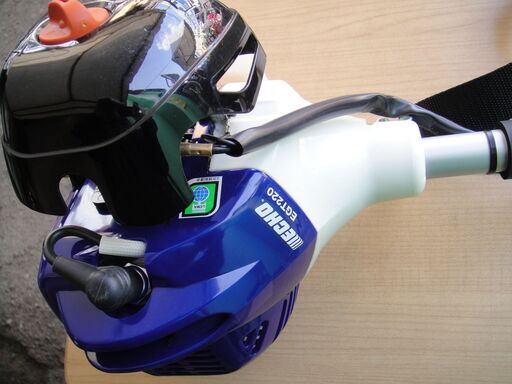 ECHO刈払機 EGT220　お庭の芝刈りや空き地の雑草処理に あぜ草や畑の雑草処理などに ECHO刈払機 EGT220 お庭の芝刈りや空き地の雑草処理に あぜ草や畑の