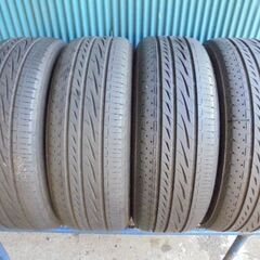 ブリヂストン REGNO GRVⅡ　225/60R17　4本　9分溝2本と8～9分溝2本