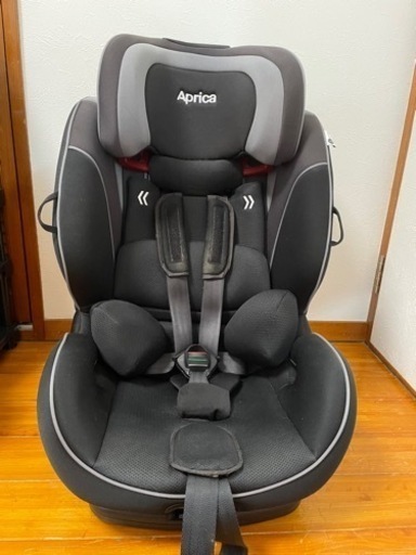 アップリカ　form fit ISOFIX