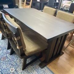 【リサイクルサービス八光　田上店　配達・設置OK】ダークブラウン　4人掛けダイニングセット