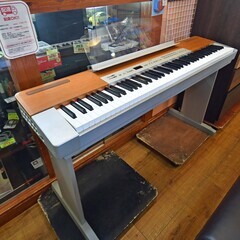 【ネット決済・配送可】ヤマハ　電子ピアノ　P-120　スタンド付...