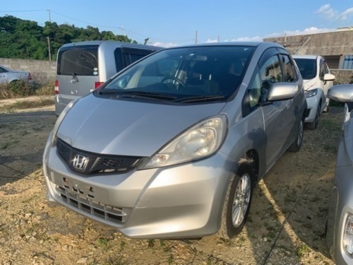 フィット 春の応援キャンペーン どんな車も下取り3万円 希望ナンバーのwキャンペーン実施中 分割払い相談受付中 K S オート うるまのフィットの中古車 ジモティー