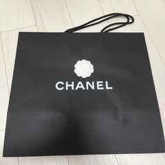 CHANEL ショッパー紙袋　サイズ2種類