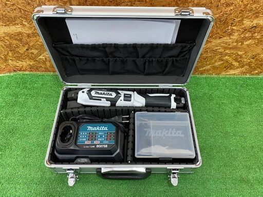 64　充電式ペンインパクトドライバー　マキタ　TD022DSHXW　中古美品