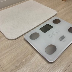 珪藻土バスマットと薄型体重計