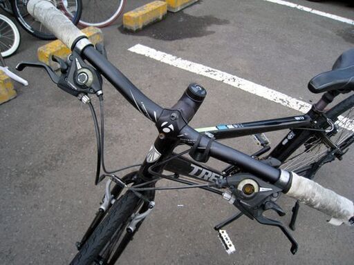 ☆ TREK FX2 クロスバイク 24段変速 タイヤ700×35 ブラック 自転車 黒