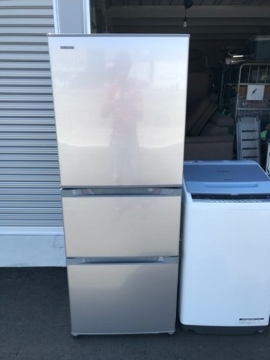 名古屋市郊外配送無料キャンペーン中！！　TOSHIBA  東芝　330L 冷蔵庫　GR-K33S(S)