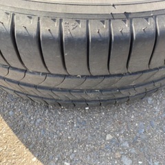 ニュービートル純正　夏タイヤ付きアルミ4本セット