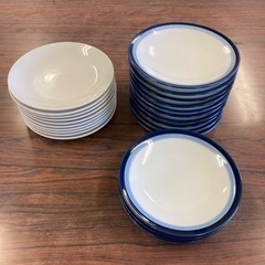 青縁皿と白い皿　23枚セット　1000円