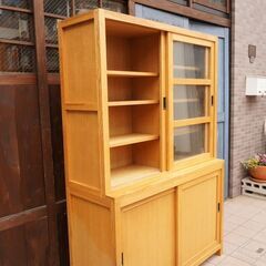 CRASH GATE( クラッシュゲート)のTEST(テスト) オーク材の2面食器棚です。シンプルでナチュラルなカップボードは北欧スタイルのインテリアとも相性抜群！収納力があるので書斎の本棚としても♪CC416